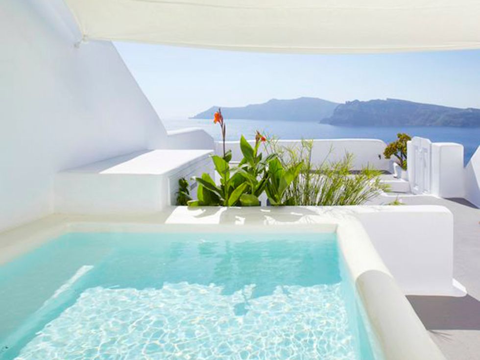 contoh gambar desain kolam renang hotel / vila