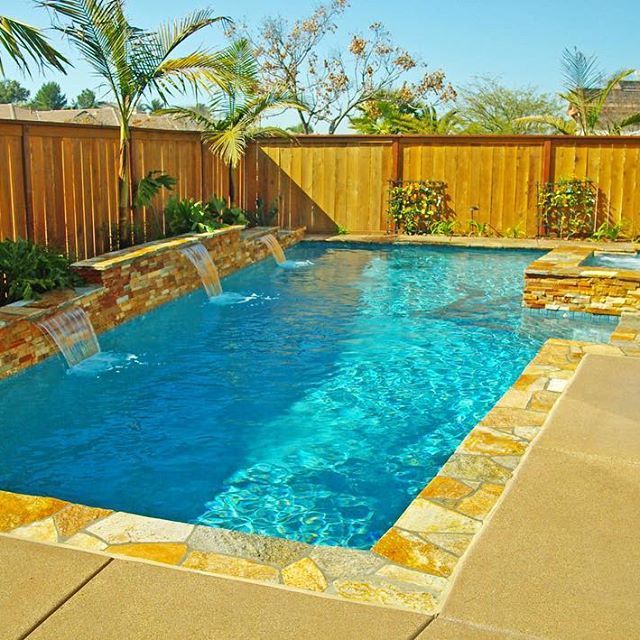 contoh kolam renang di belakang rumah 1 min